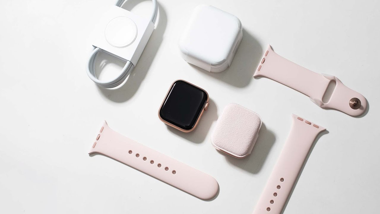 Trên tay Apple Watch series 4: Thân máy mỏng, màn hình to, rung khi cuộn Digital crown thú vị.