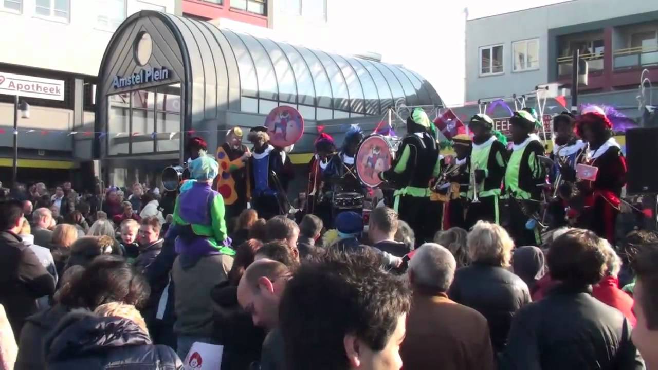 Zwartepietenbende Uithoorn 2011 Amstelplein