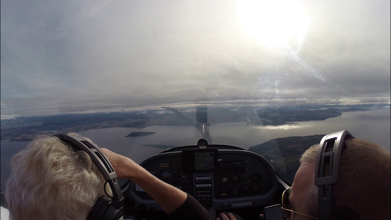 Vi skulle til Brønnøysund, men endte opp med å gjennomføre en sikkerhetslanding på Værnes.