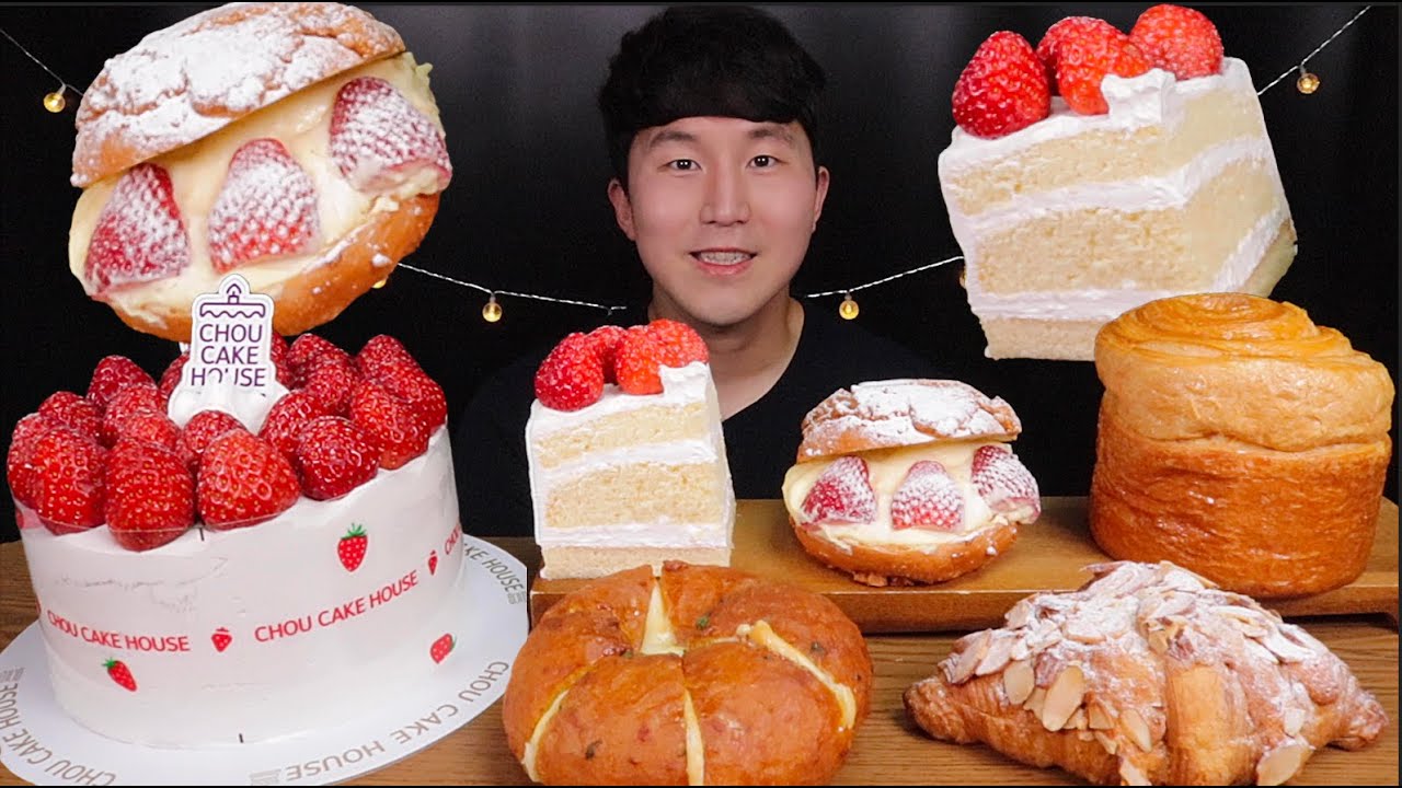 [SUB]딸기 생크림 케이크가 18000원?! (Strawberry cake, needle baguette, almond croissant)#MUKBANG