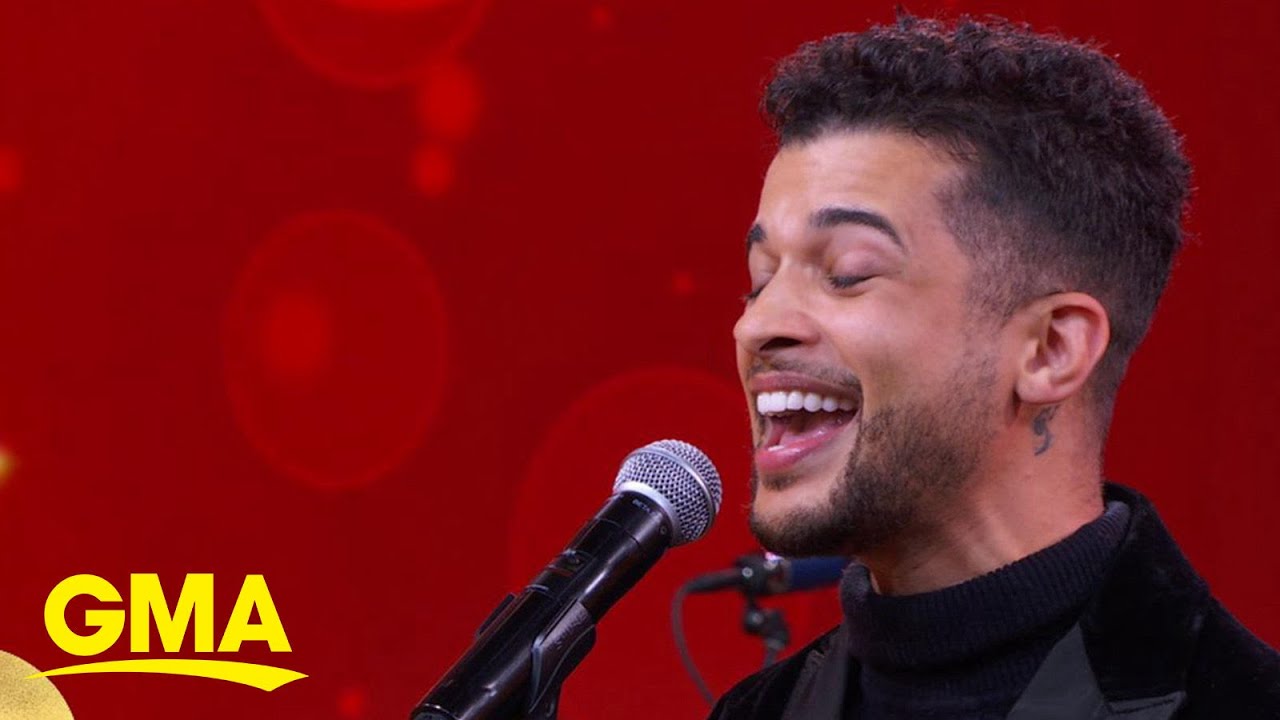 Jordan Fisher performs ‘The Christmas Song’