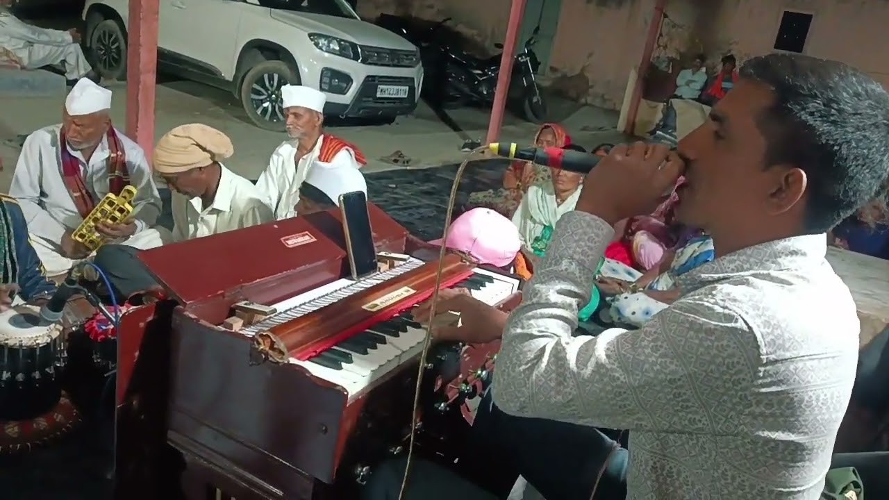 (तुकोबांची अभंगवाणी देवाजींच्या पडता कानी)#गावाकडचीभजन#अभंग#भजन 