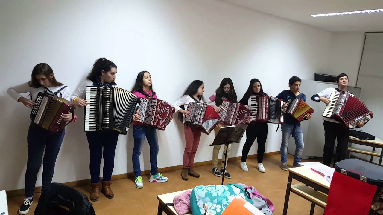 Ó Rosa, tu já namoras
