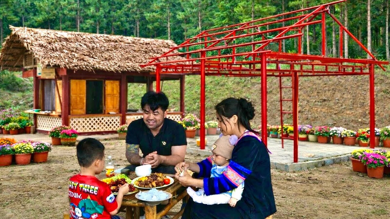 The first meal in their new home - CEO Max  promise of lifelong love with ly tu ca 