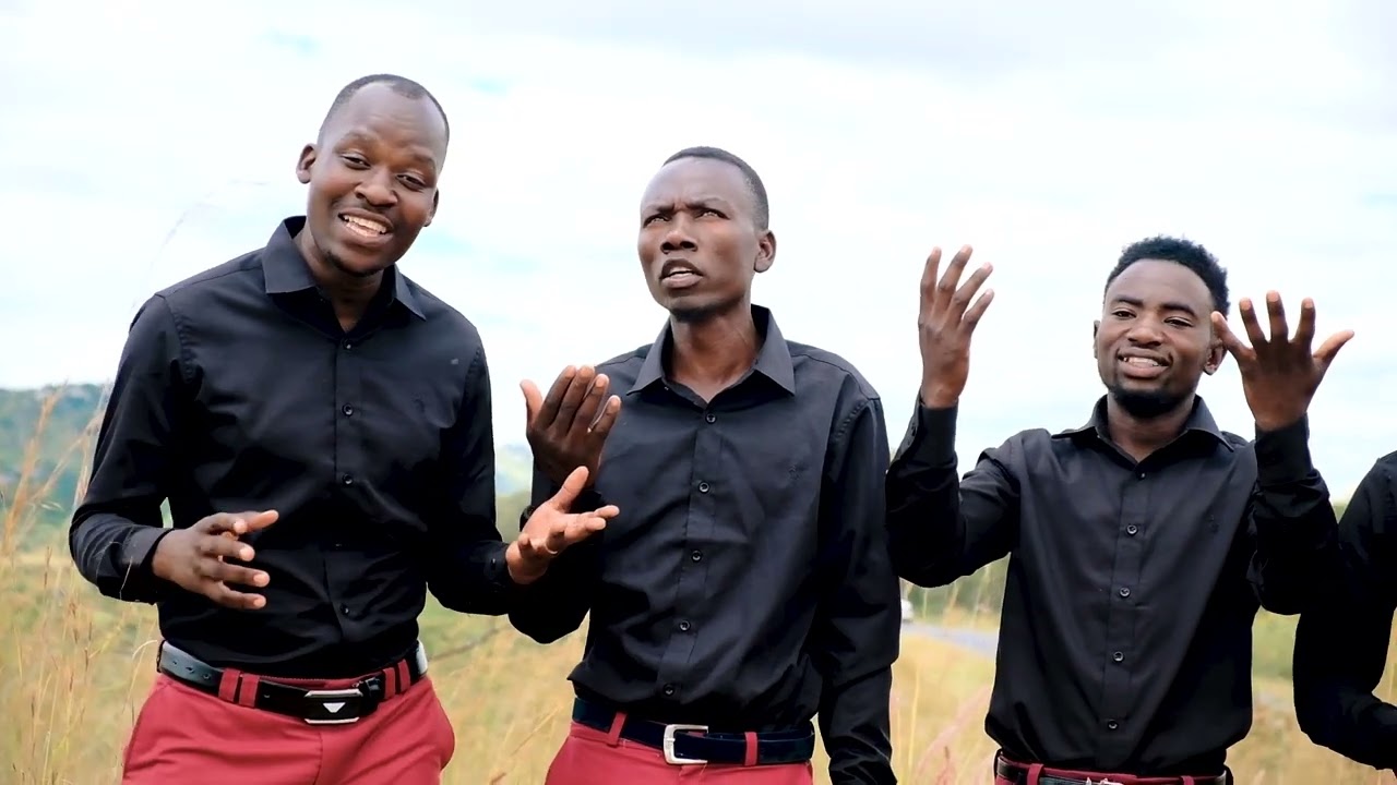 MAISHA NI SAFARI  Kwaya ya Bikira Maria wa Rozari Takatifu