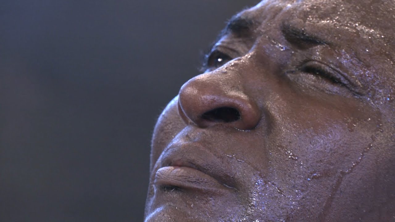 Heavens Open as Snr. Prophet Jeremiah Worship God in a New Style