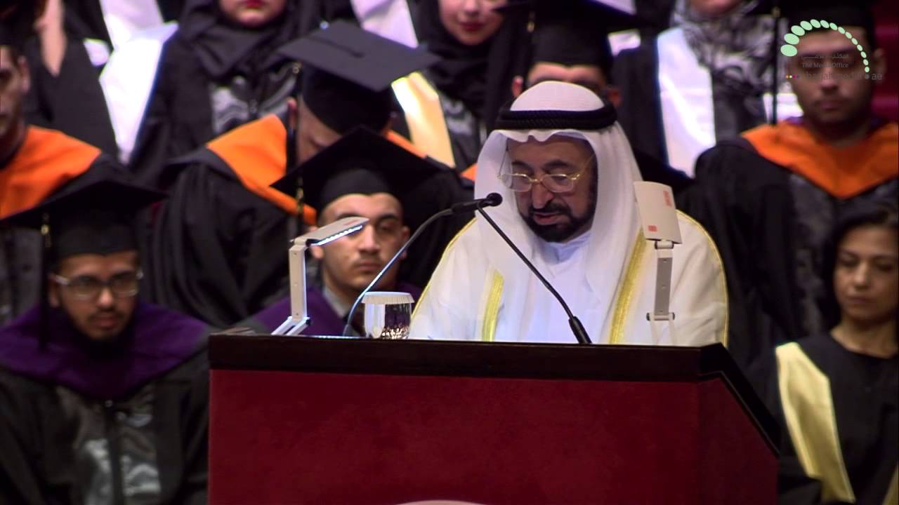 صاحب السمو حاكم الشارقة يشهد تخريج دفعة خريف ٢٠١٤ للجامعة الأميركية في الشارقة ٣١ ١ ٢٠١٥