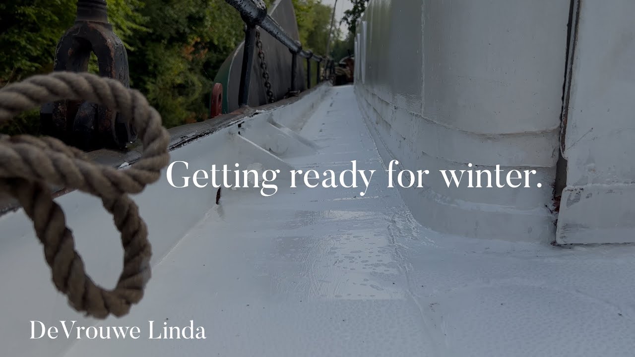Getting ready for winter. Off grid life on a canal. Dutch Barge Linda #101
