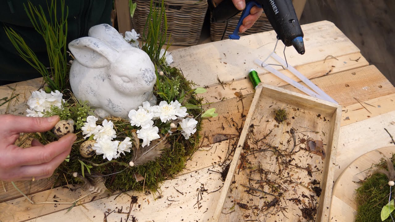 DIY - Osterdeko für den Tisch: Der Hase im Moos-Nest