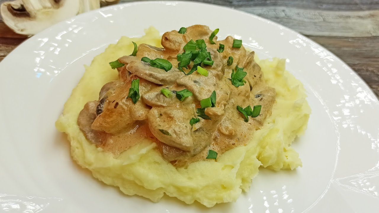 Курица с грибами в сливочном соусе. Это НЕРЕАЛЬНО вкусно!| Chicken with mushrooms in a creamy sauce.
