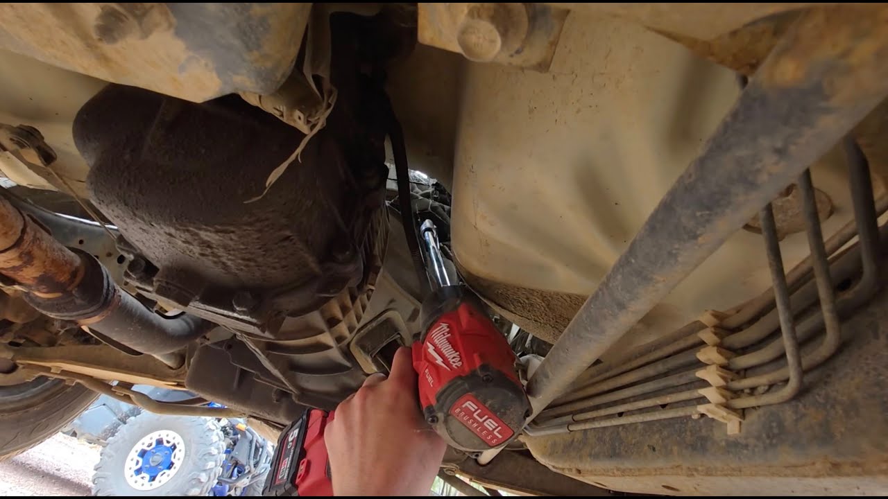 How to Remove & Replace Holden Rodeo Starter Motor C24SE & C22NE TF & RA 1998-2008