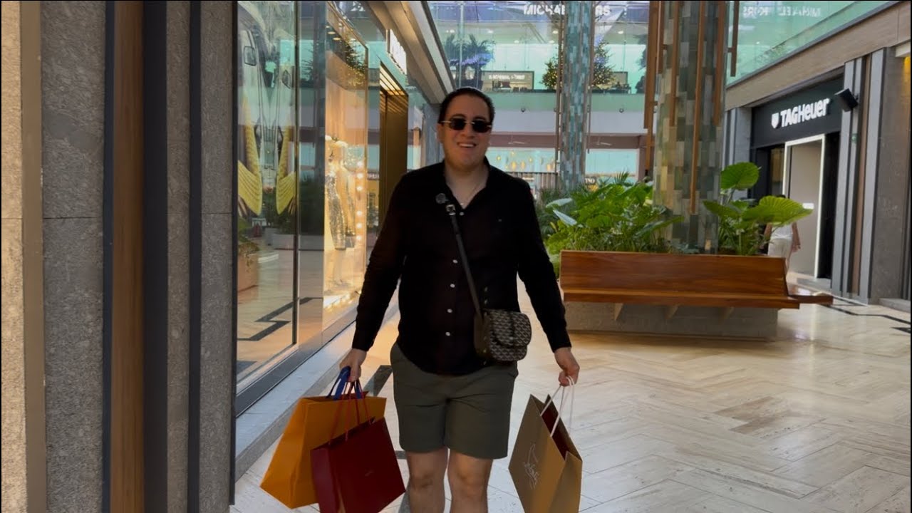 DE COMPRAS EN CANC&Uacute;N-EL CHIQUETE