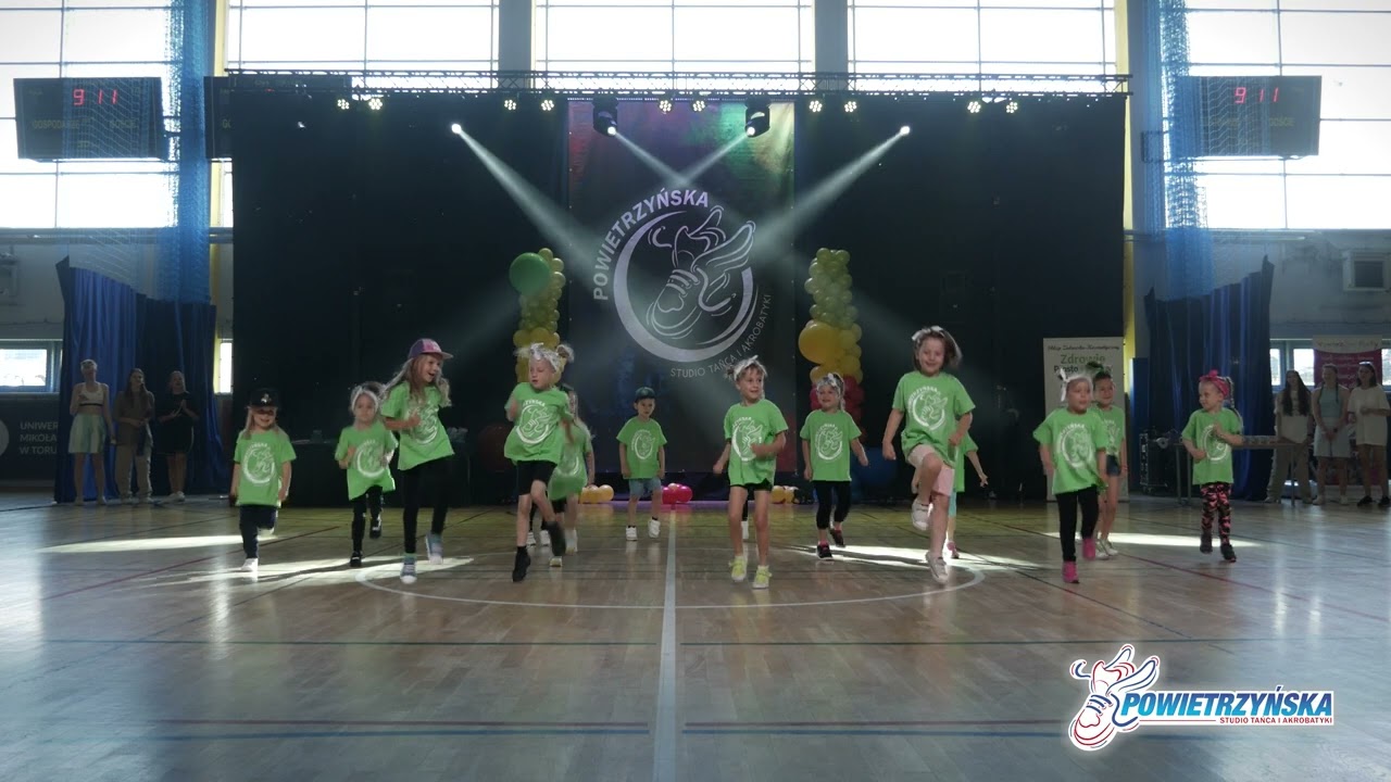 Zakończenie Sezonu 2021/2022 Powietrzyńska Studio Tańca i Akrobatyki - Hip Hop 4-5 lat (grupa HM1)