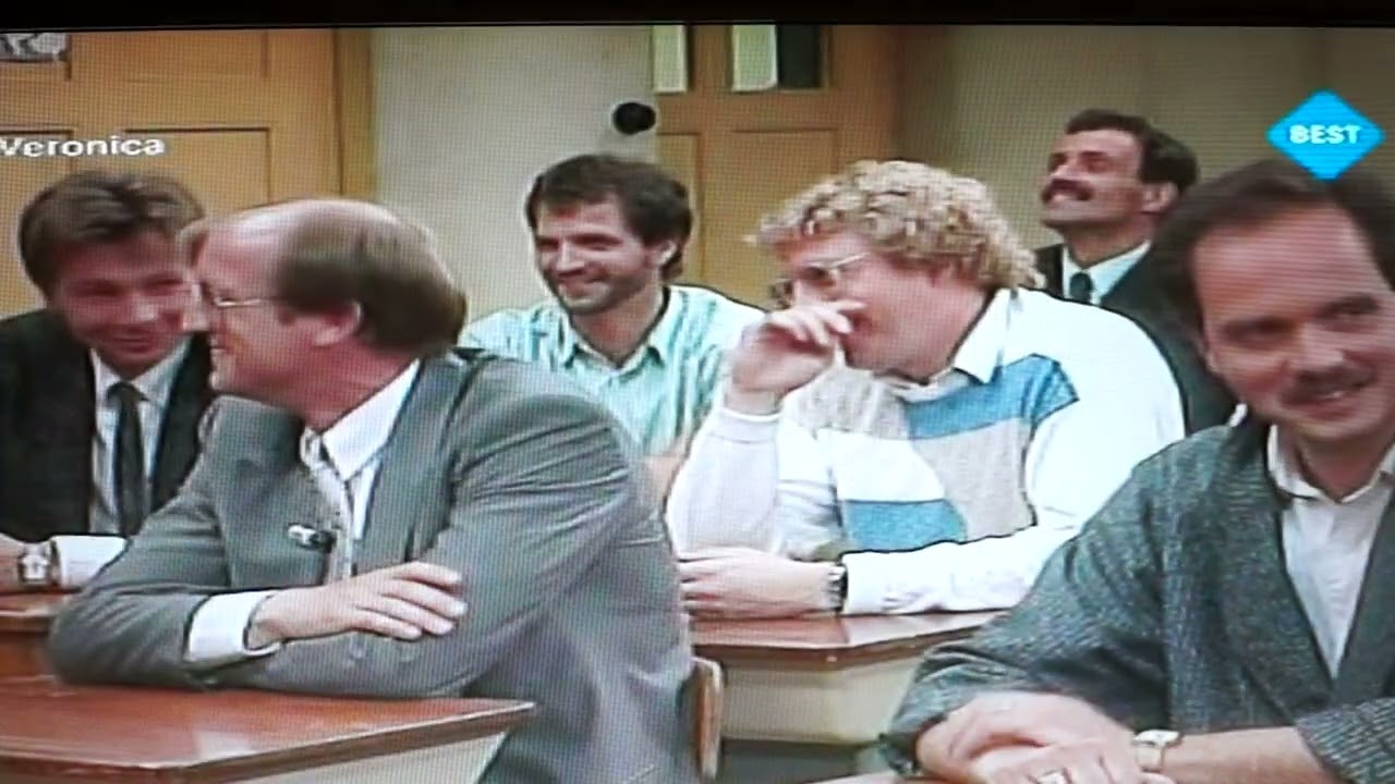 Klasgenoten met Koos Postema en de klas van Jan Raas