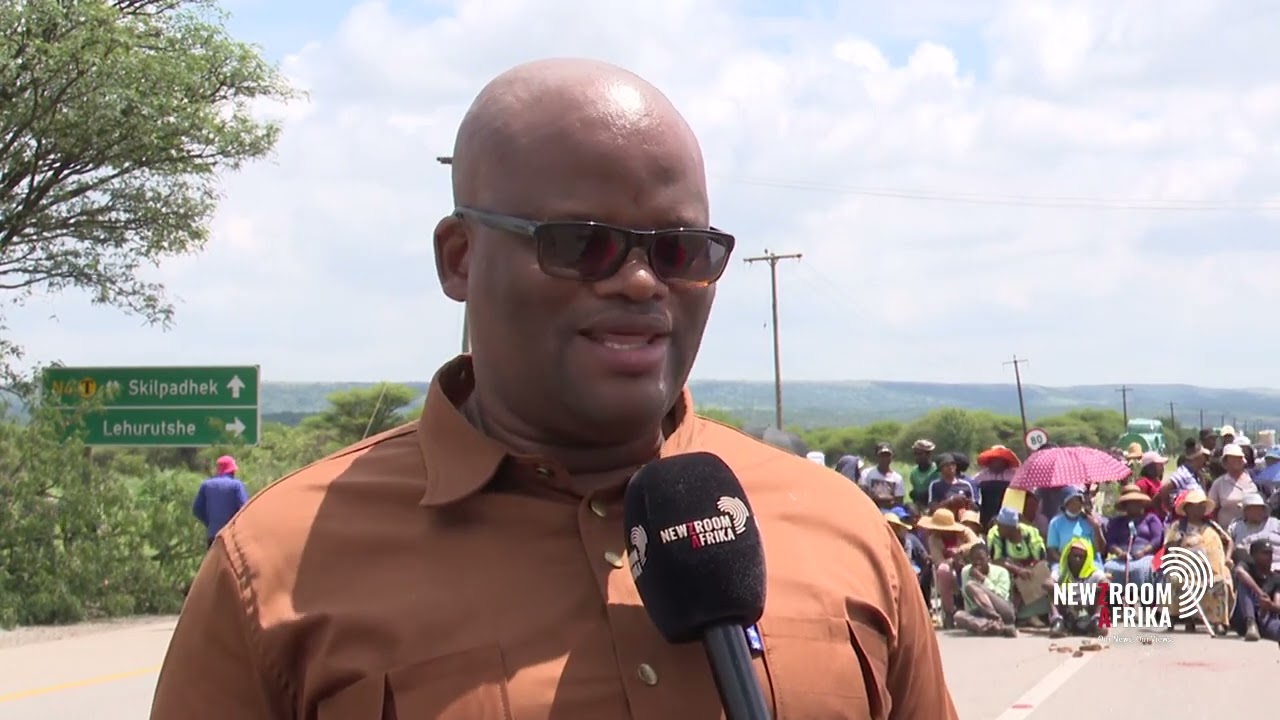 NW residents block roads over water challenges