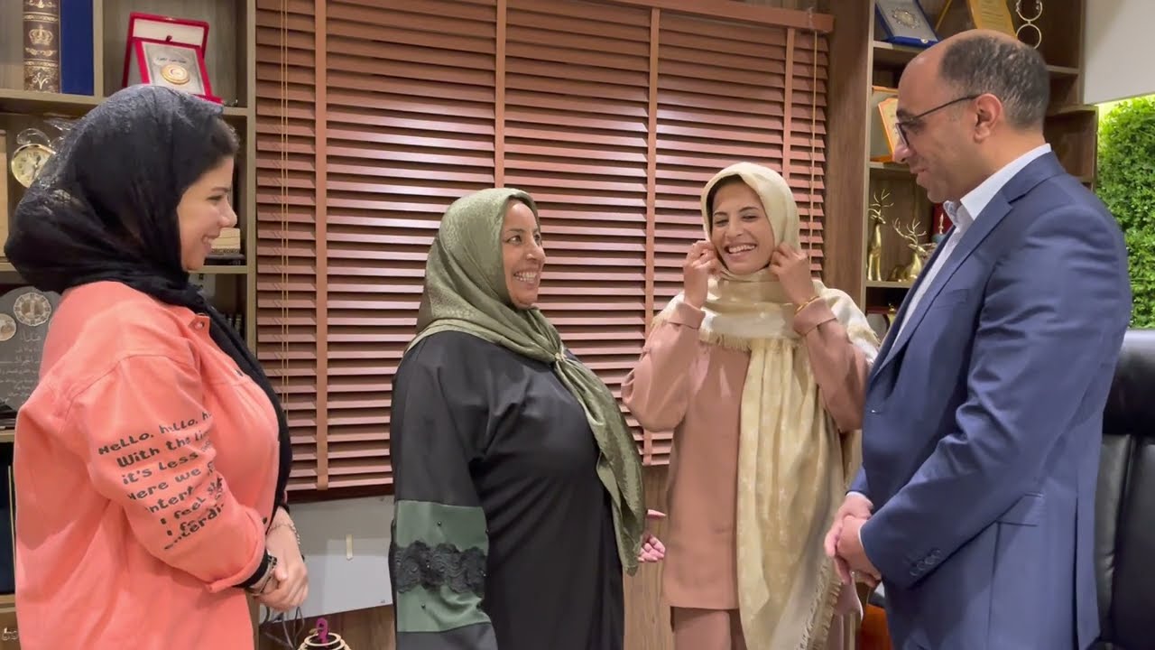 منال و اسرتها عملوا اغنيه لدكتور هاني عبدالجواد بعد نجاح جراحة اعوجاج عمود فقري لازمها منذ الولاده