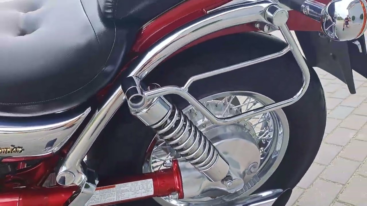 Suzuki intruder vs 1400 z 1999rok w KOLEKCJONERSKI  STANIE   w Sylwmoto Iława tel 500134533