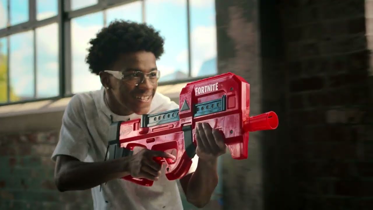 Nerf Fortnite Compact SMG Motorized Dart Blaster with 8 Nerf Elite Foam Darts