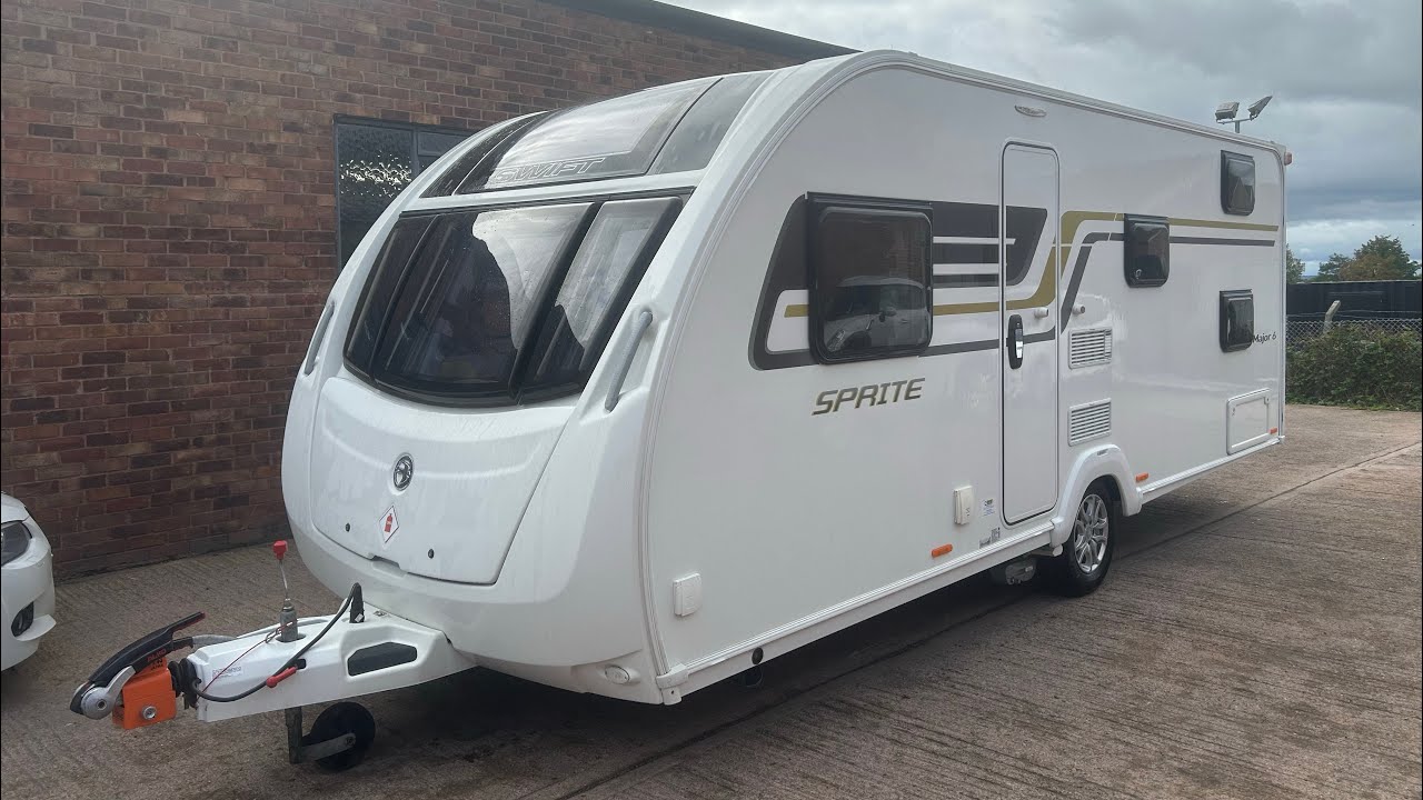2017 Swift Sprite Major 6 ( 6 Berth - Fixed Bunk Beds - Motor Mover )
