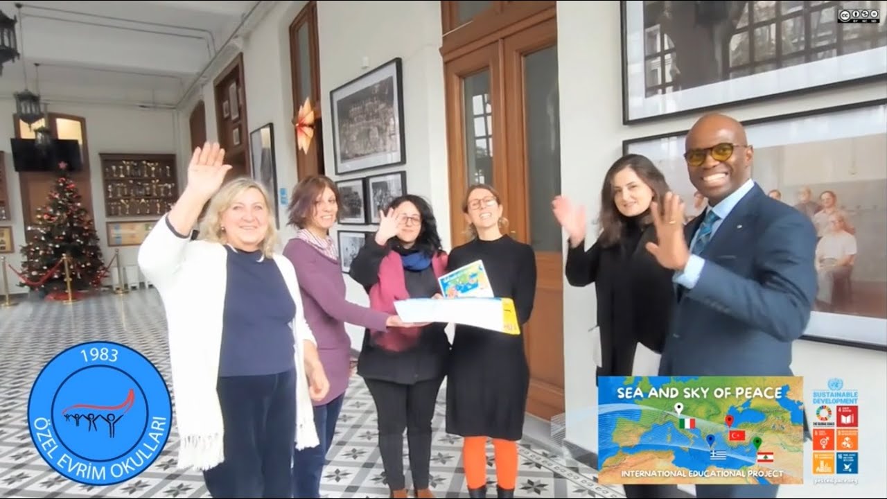 Özel Evrim Okulları project SEA AND SKY OF PEACE - Mare e cielo di pace    Deniz ve barış gökyüzü