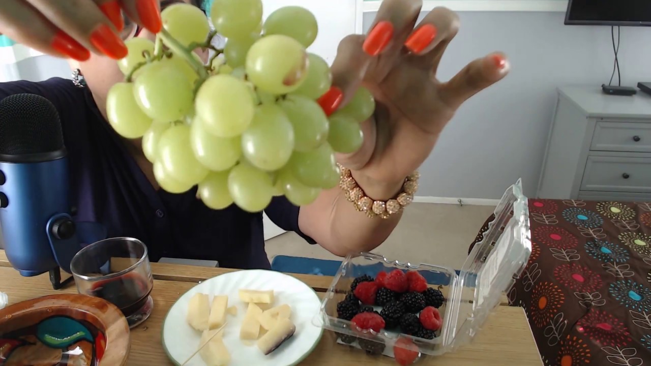 ASMR Fruta con Vino y Queso
