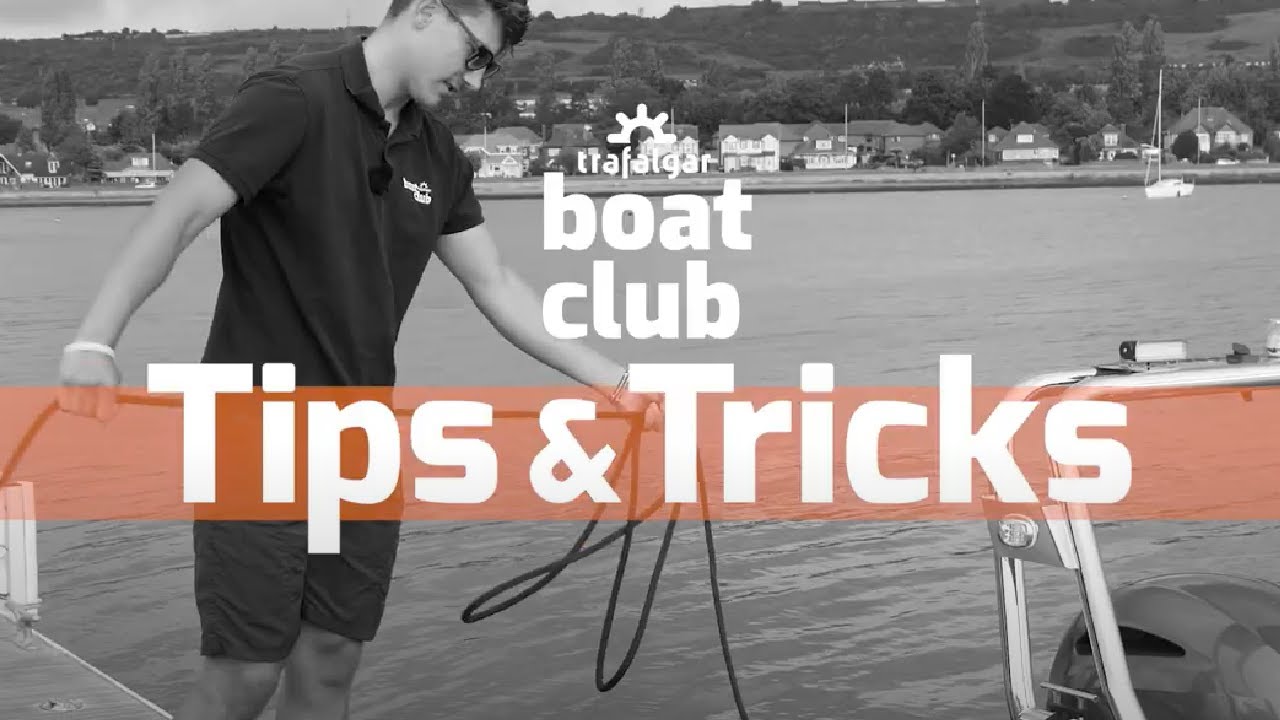 Perfecting The Art Of Coming Alongside a Pontoon |  Expert Tips and Tricks | Boat Club Trafalgar