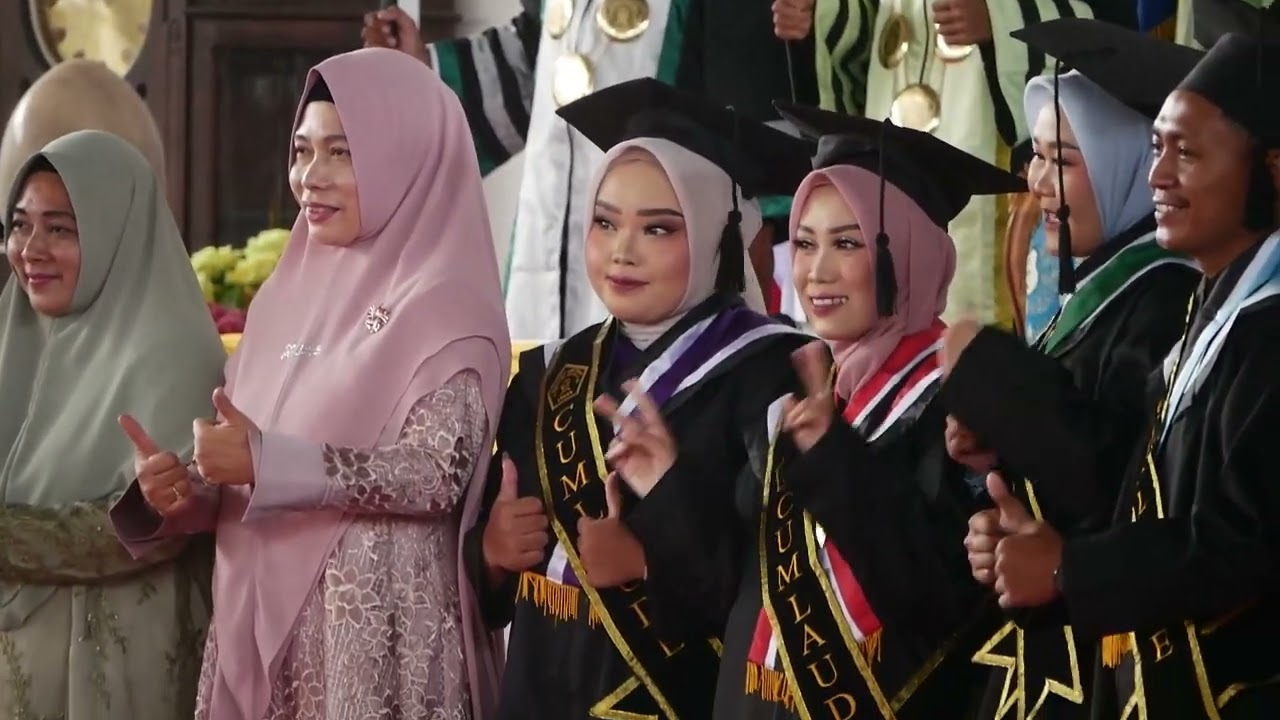 WISUDA TARIN LC