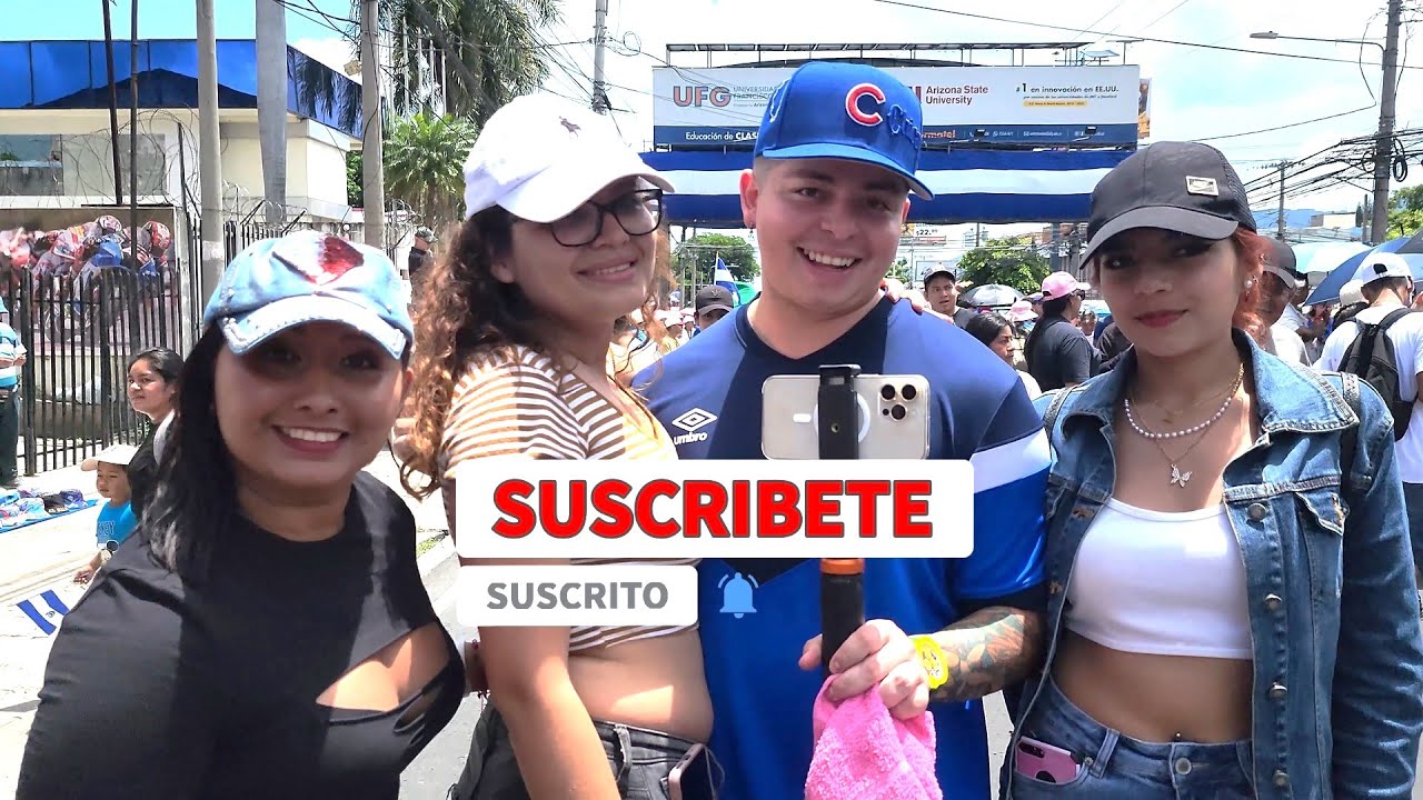 YEIK NO SE SALVO 🚨BESOS Y PIROPOS 🔥 EN EL DESFILE DEL 15 DE SEPTIEMBRE | EL SALVADOR VACATION #4k