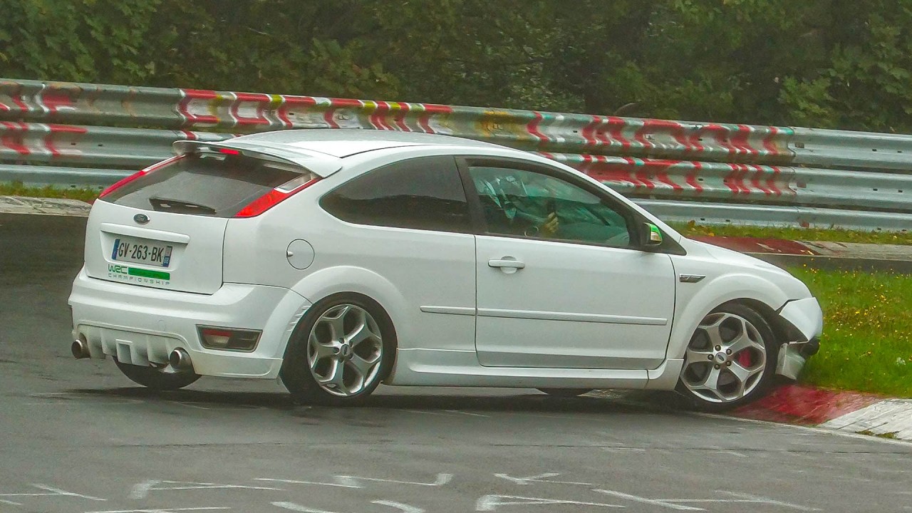 N&Uuml;RBURGRING FAILS COMPILATION 2025 - Part 2: Best of BAD Drivers, Mistakes & Fails 2025!