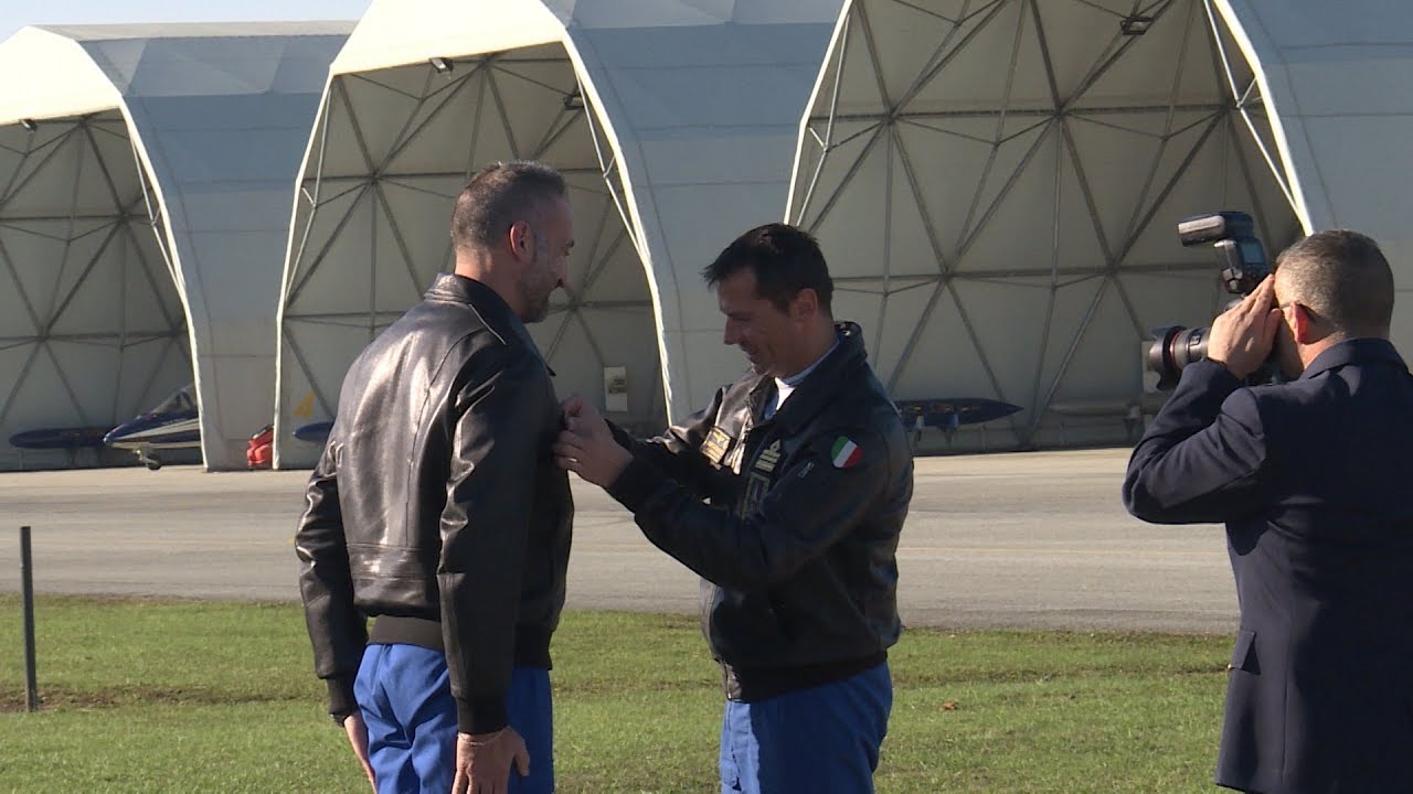 Sintesi cerimonia per il cambio del comandante delle Frecce Tricolori