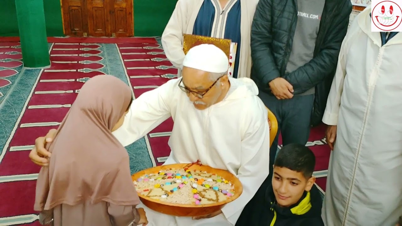 #امام مسجد 🕌بلال بن رباح الشيخ جمال الدين بخشي في تكريم الطلبة المتفوقين في مسابقة القرآن الكريم♥♥🕌😍