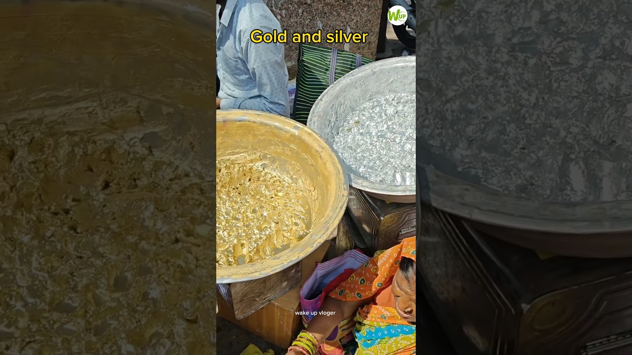 Gold and silver🥵☠️ #trending #holi #holivideo #vlog #holivlog #holi2025 #shortsfeed #funny #friends