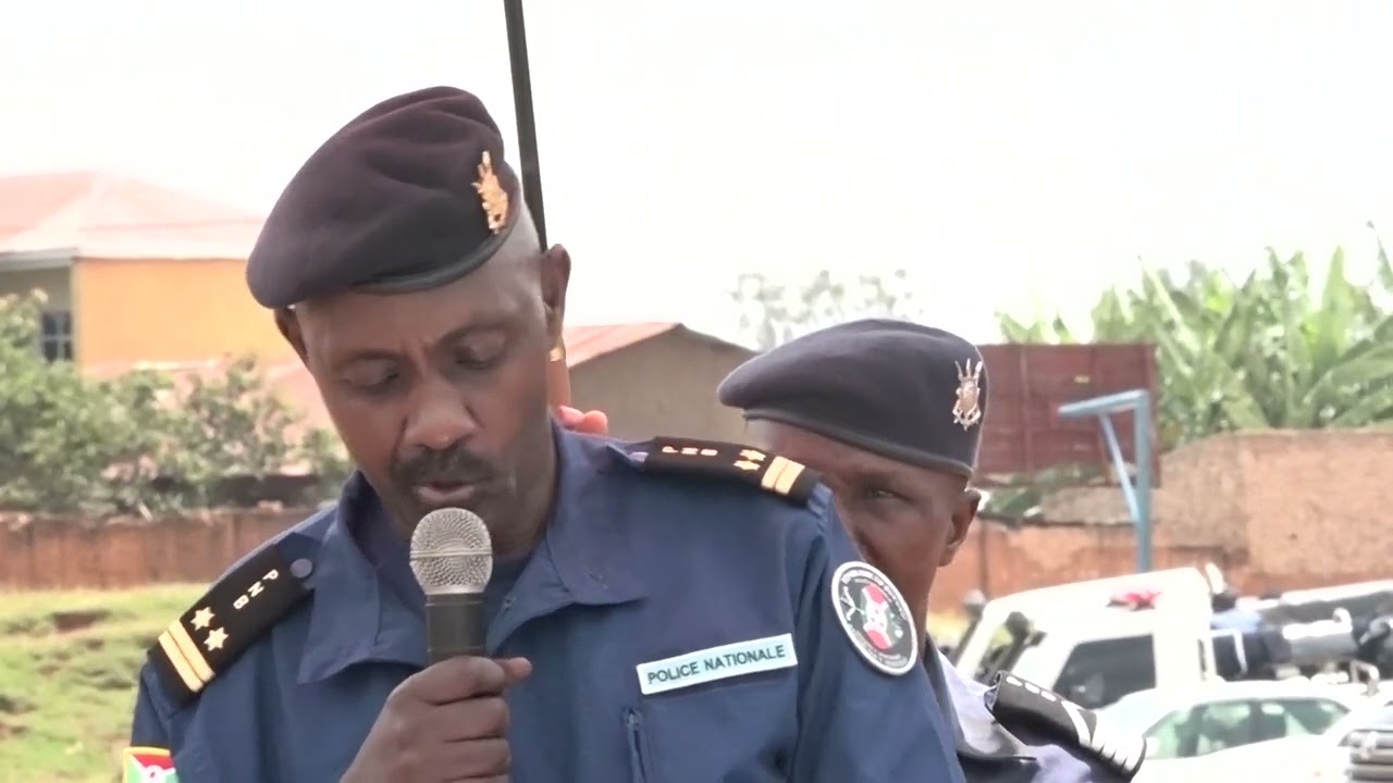 IBIRORI VYO GUSOZERA INYIGISHO KU MIKANGARA Y'ABA POLISI
