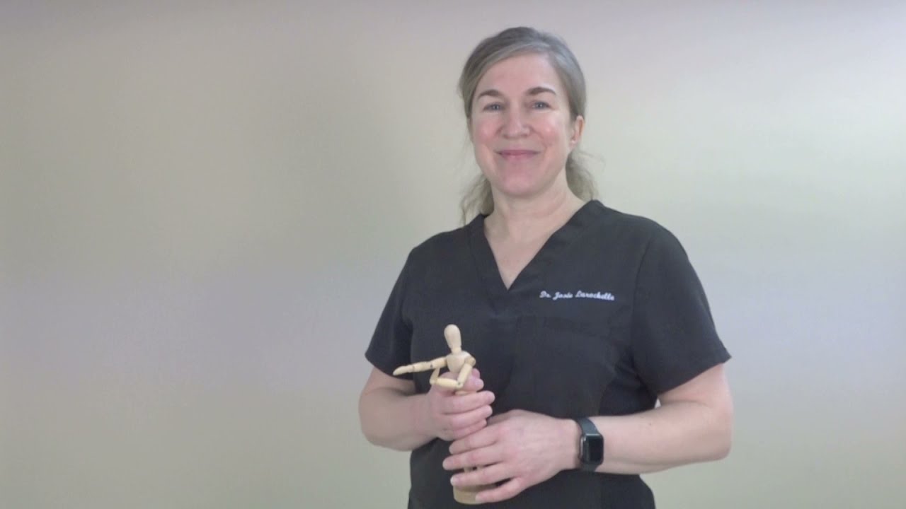Mesure de la dorsiflexion de la cheville par Dre Larochelle. Visitez physiatredespetits.com