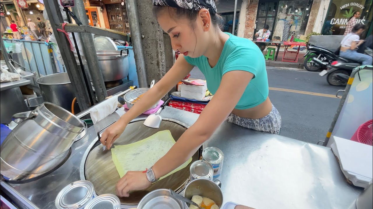 Famous Puy Roti Lady of Bangkok | Street Food