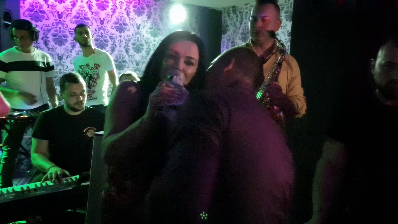 Carmen De La Salciua - Curge prin vene iubirea ta (LIVE Club Amnessia Lipova)