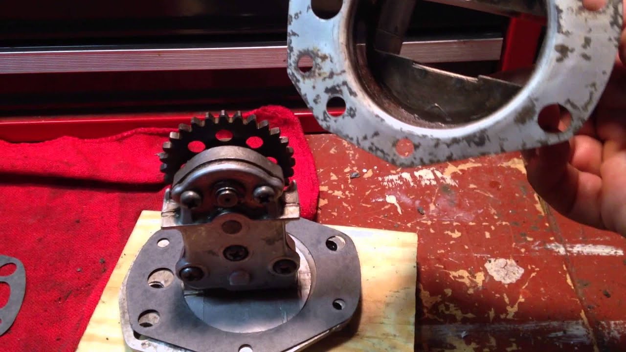 1966 Honda CB77 Restoration - 9. Oil Screen and Pump