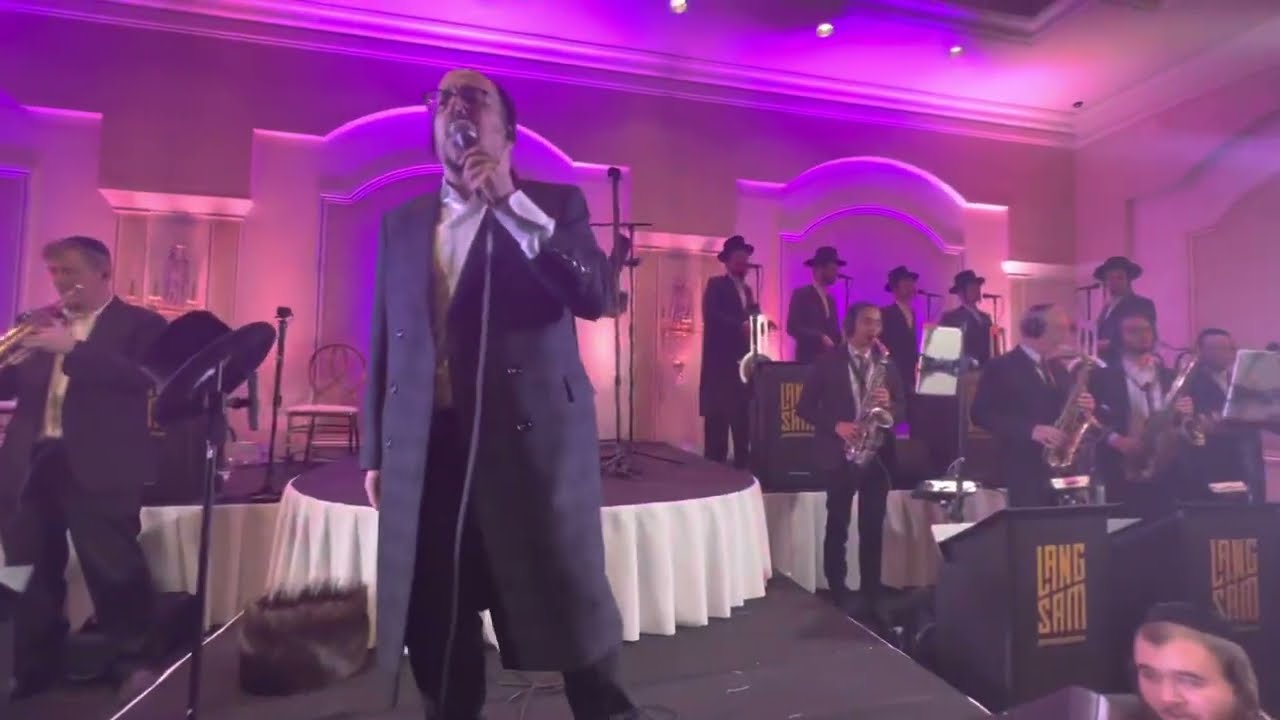 Hershy langzam on keys with Lipa schmelzer rocking on Fire atres golda