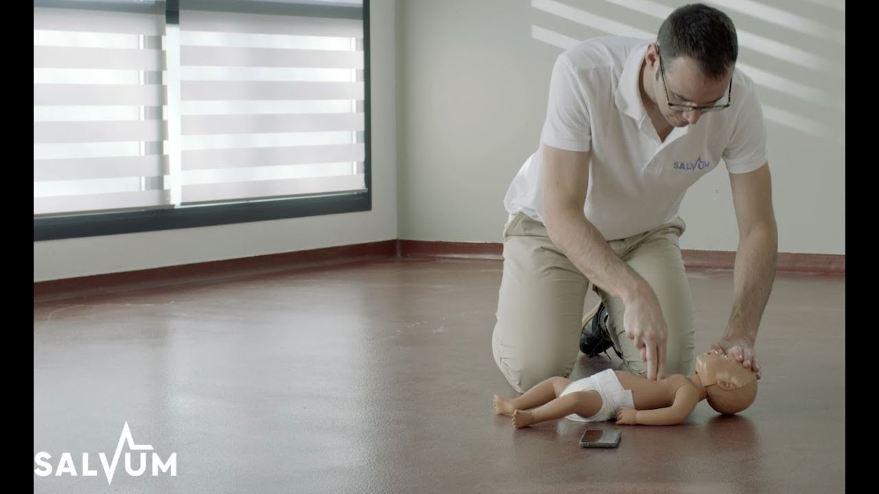 Que faire en cas d'arrêt cardiaque chez un nourrisson?