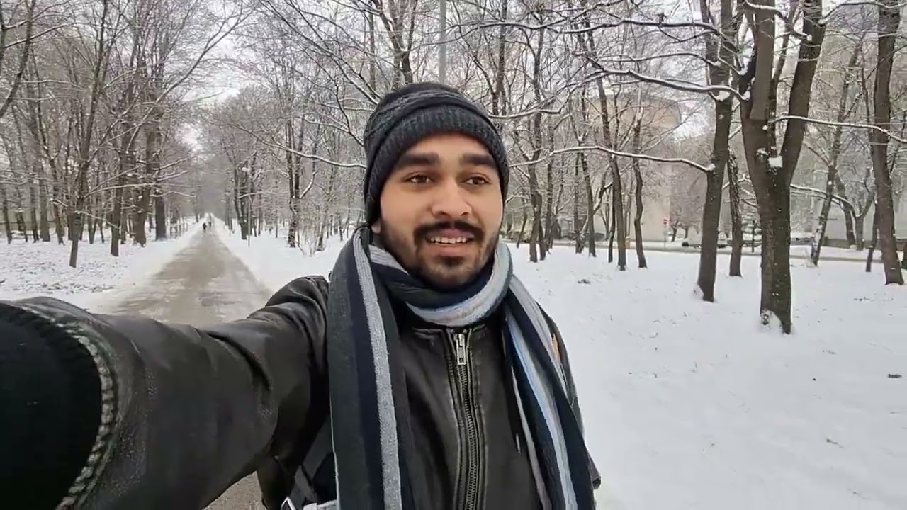 Itni Snowfall ☃️Maine Pehle Kabhi Nahi Dekhi🇸🇰 Slovakia Daily Vlog|Europe 