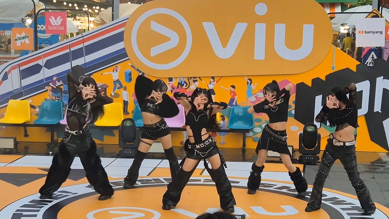 Double S Mini✨ Perform On Stage • VIU Hongdae Vibes 2025🔥 @ Central World
