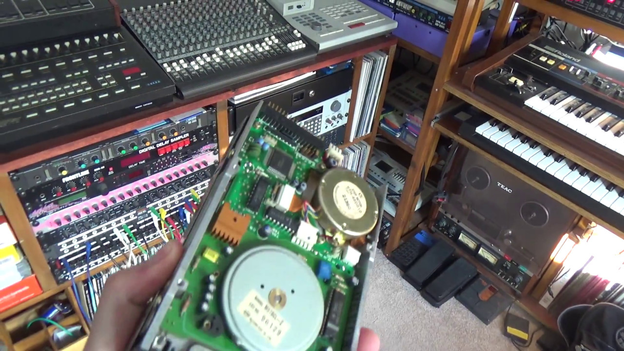 HxC Gotek Floppy Emulator in the Akai S900 & Akai ASQ10