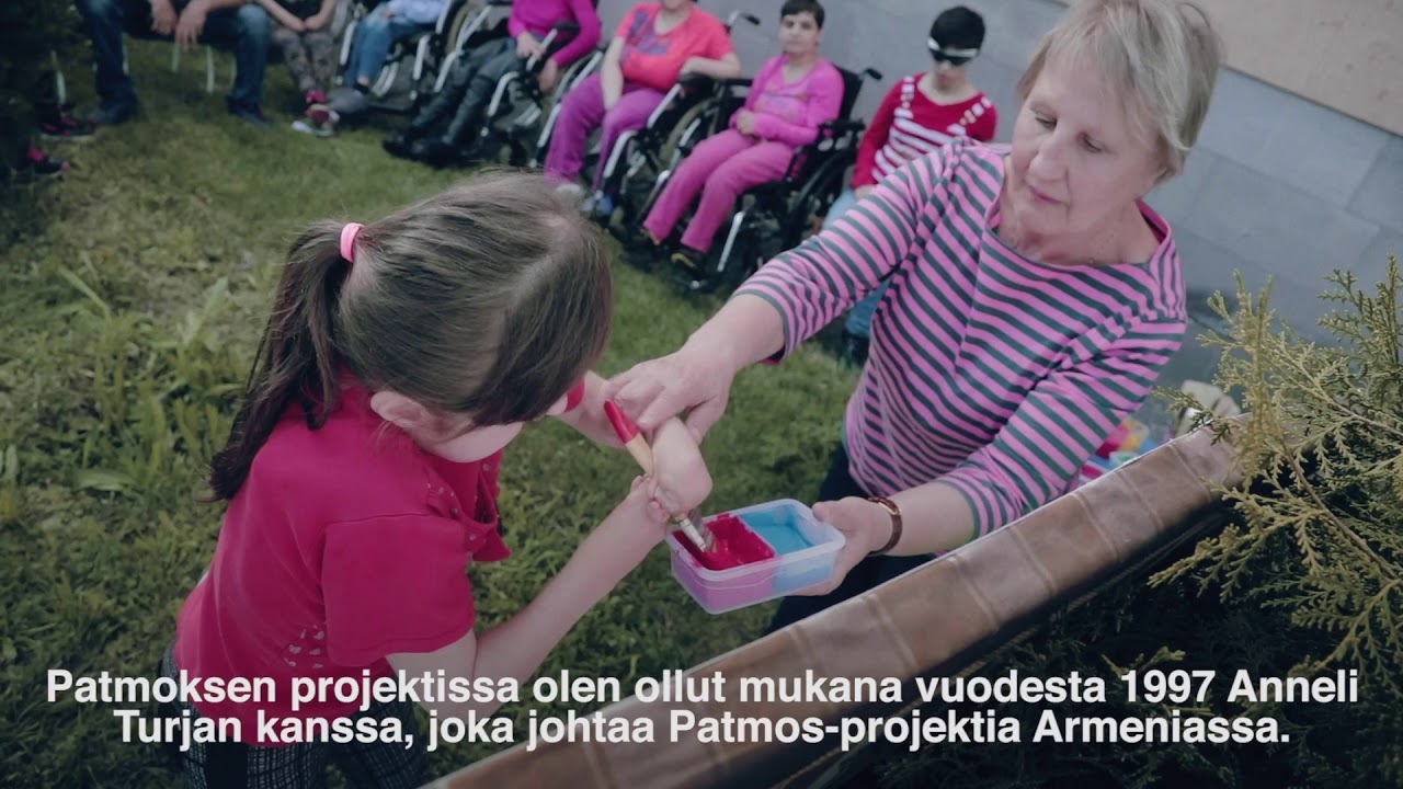 Harbertin lastenkodin lapset kiittävät suomalaiskummeja