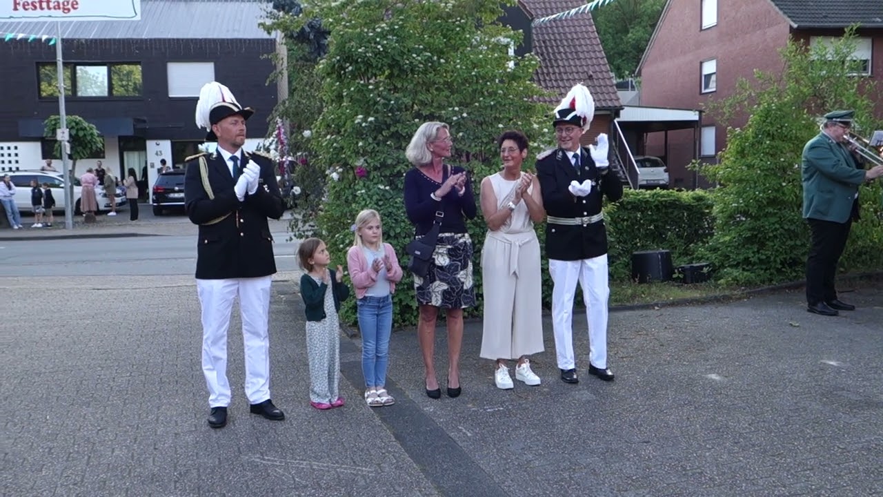 SchüWe 2023: Polonaise und Fahnenschlag des Bürgerschützenvereins Rorup e.V. (03.06.2023)