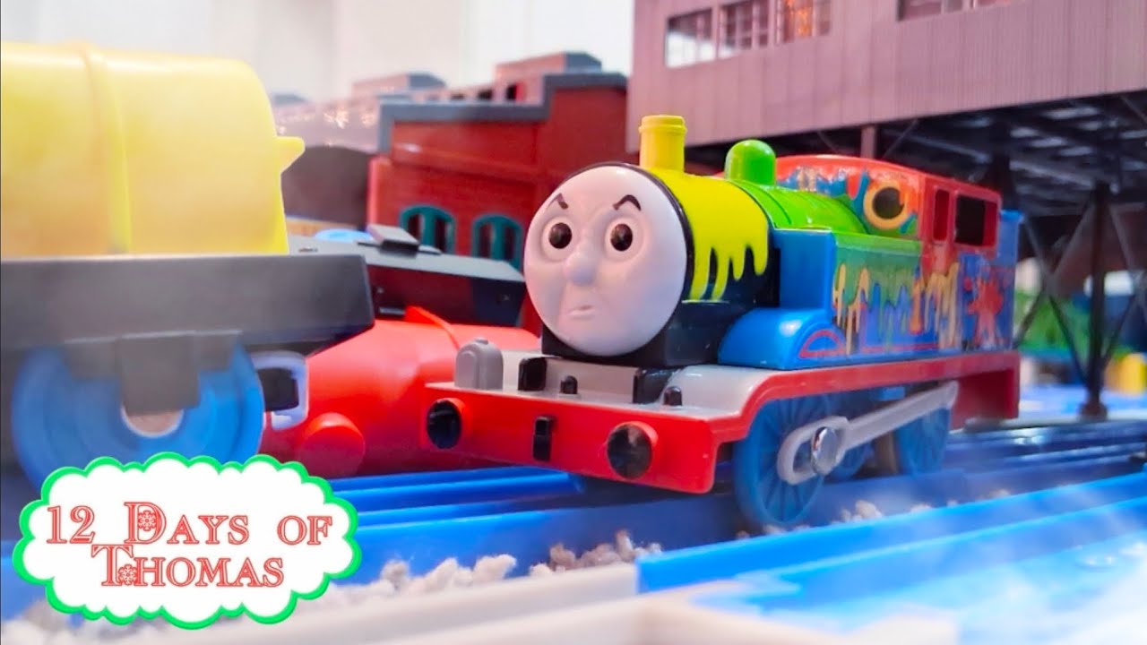НОВИНКА 2025 TOMY Plarail Томас, забрызганный краской