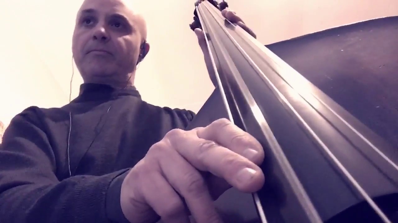 One Finger Snap Bass Line Play Along Backing Track
