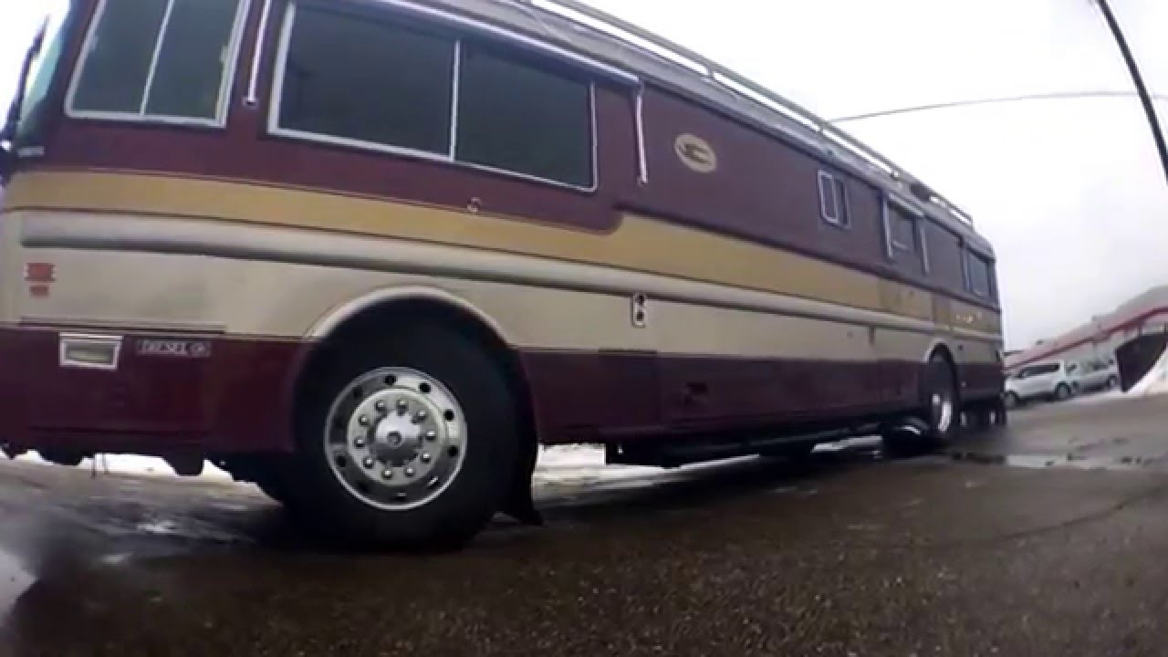 1983 Bluebird Wanderlodge Bus