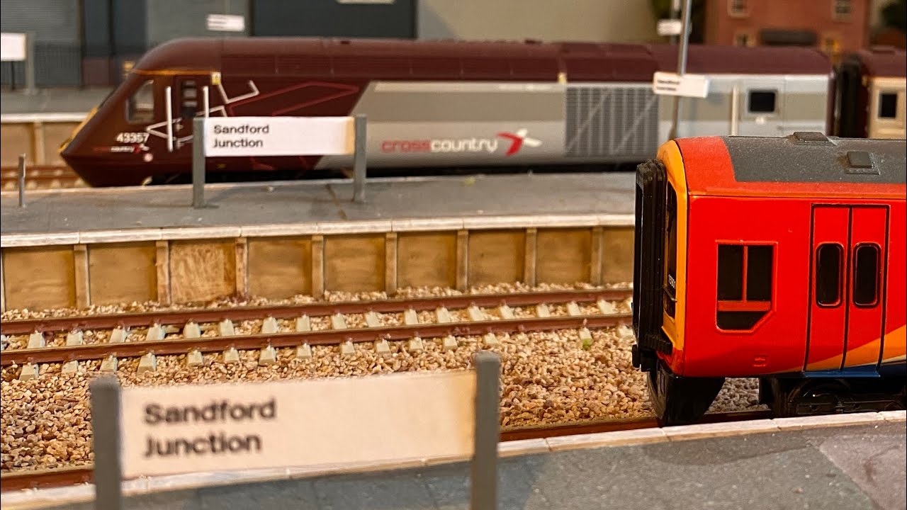 Modern Image Running session on Sandford Junction 00 gauge Layout (XC,DB,GWR,EWS and more!)