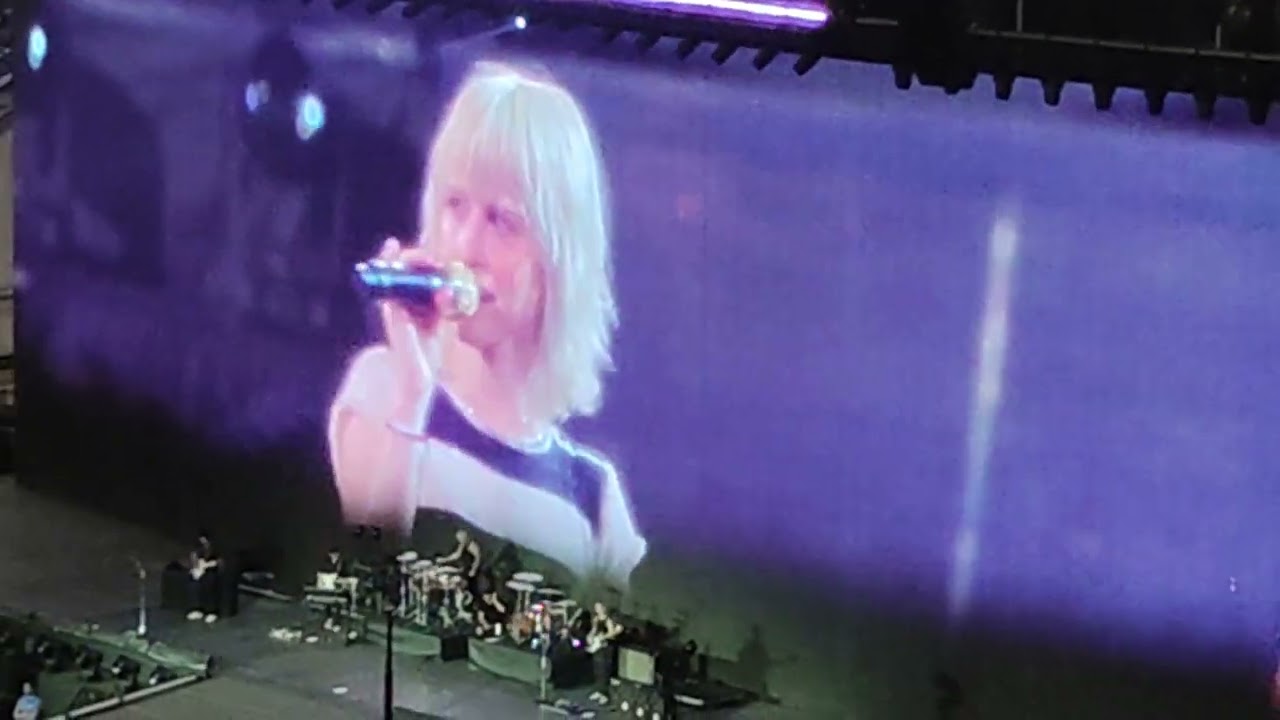 The Only Exception - Paramore (19.07.2024 in Gelsenkirchen, Germany)