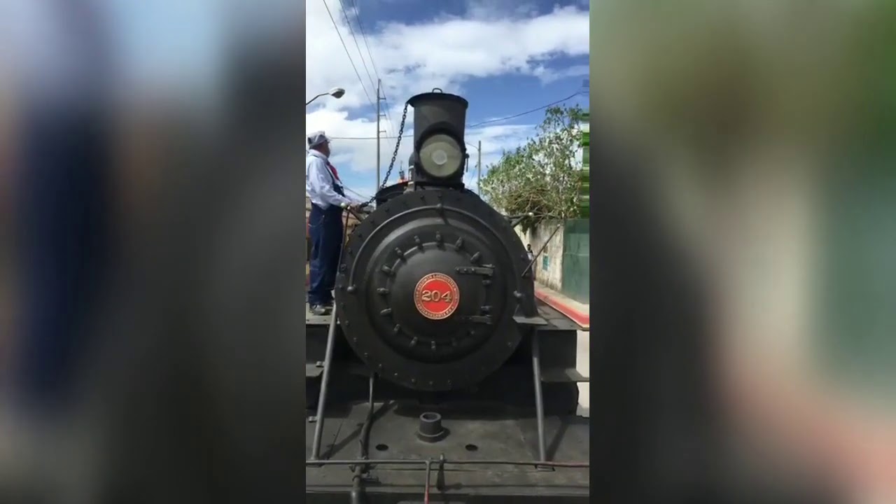EL TREN RECORRIENDO LA CIUDAD DE GUATEMALA